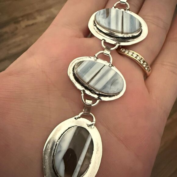 Owyhee Blue Opal Bracelet Adjustable Silver Link Design with Sky Hued Gemstones - Picture 7 of 10